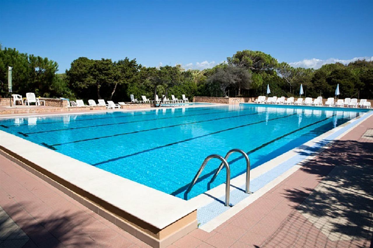 Club Hotel Residence Baiaverde Valledoria  Esterno foto